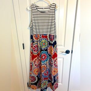 Sleeveless Maxi Dress with floral print Bohemian striped long dress with pockets